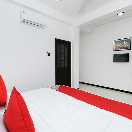 Royal Rich Villa 앰발랑고다 객실 사진