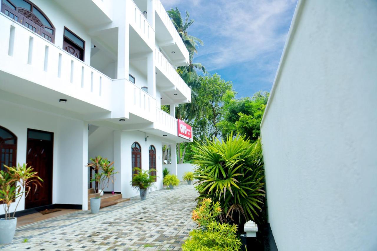 Royal Rich Villa 앰발랑고다 외부 사진