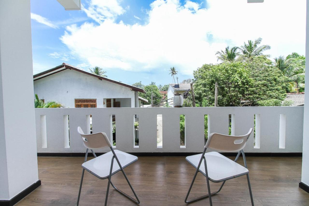 Royal Rich Villa 앰발랑고다 외부 사진